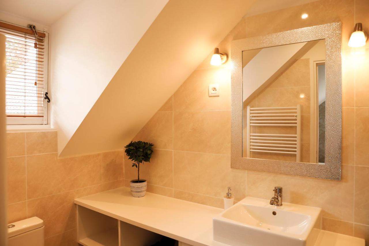 La Belle Monsoise Bed & Breakfast Екстериор снимка
